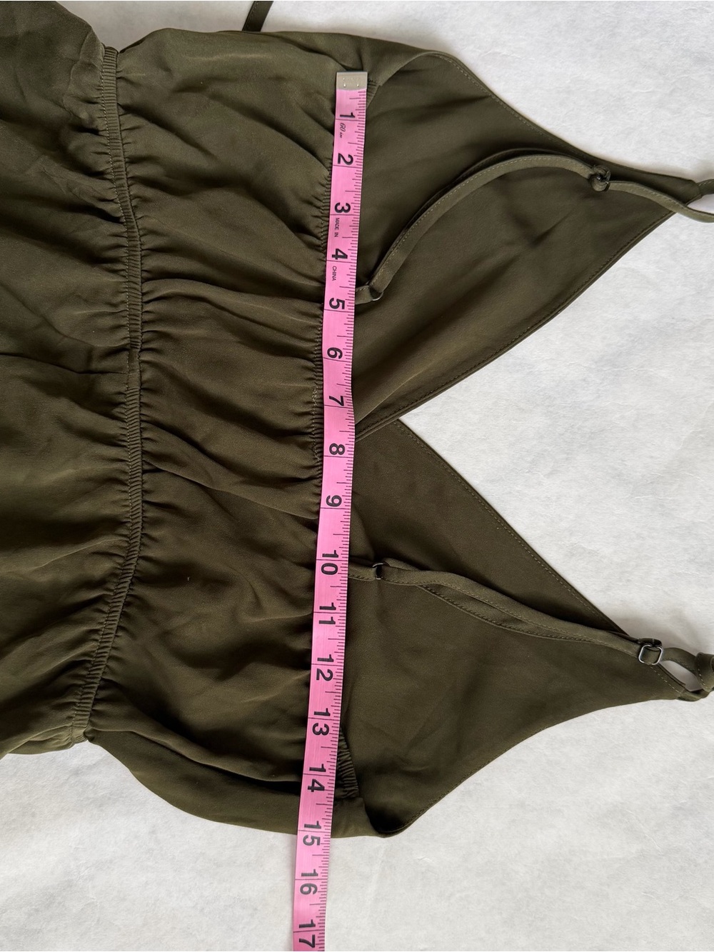Tobi Olive Green Surplice Romper Shorts Medium Elastic Waist Lightweight Casual - Picture 7 of 15